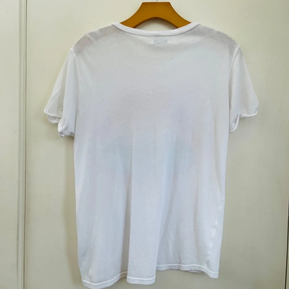 Lauren Moshi White Graphic Tee with Colorful Rainbow Red Lips - Picture 3 of 8